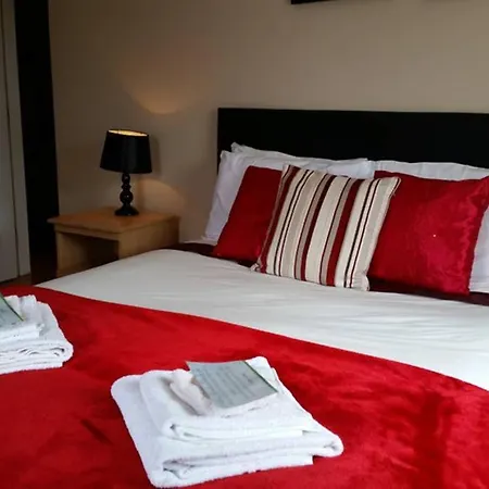 Lakeside House No 19 Holiday Village *